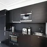 Au Coeur Du Marais Апартаменты *
