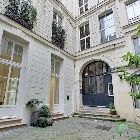Au Coeur Du Marais