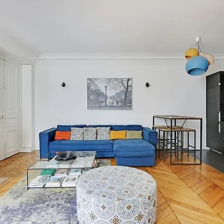 Апартаменты Au Coeur Du Marais Париж